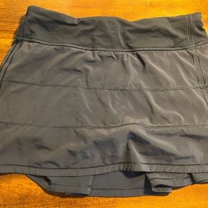 Black Lululemon Skirt-Size 8 tall